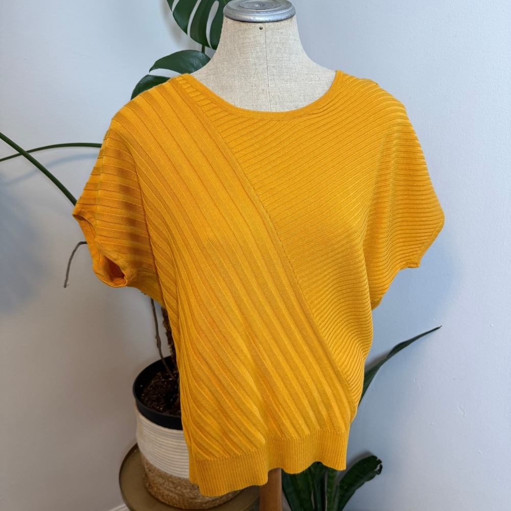 VTG Joseph A Ribbed Knit Top Women M Yellow Short Sleeve Diagonal J2F92614